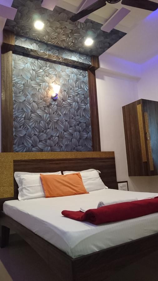 Yuvraj Lodge Osmanabad Экстерьер фото
